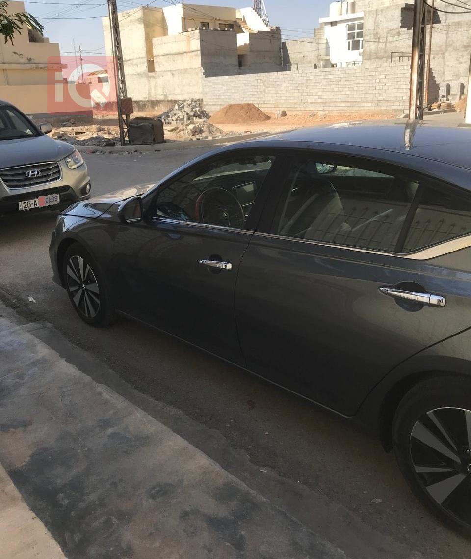Nissan Altima